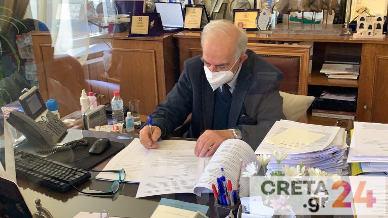 Ξεκινά άμεσα η αποκατάσταση των Κηποθέατρων του Δήμου Ηρακλείου και το Αρδευτικό έργο των Δαφνών