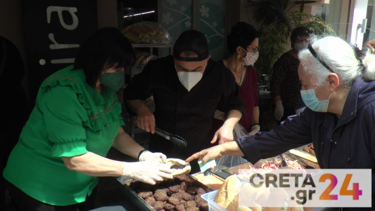 Κρήτη: Μαγειρεύουν για καλό σκοπό (εικόνες)