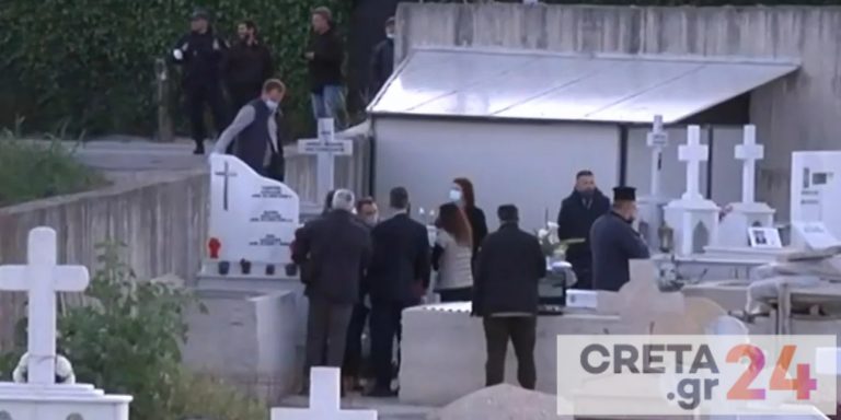 Εξελίξεις στην Πάτρα: Άνοιξαν τον τάφο της Τζωρτζίνας για το τάμπλετ – Τρισάγιο για τα τρία κορίτσια