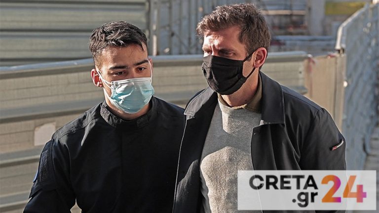 Δίκη προπονητή ιστιοπλοΐας: Μάρτυρας «δείχνει» τους γονείς της Αμαλίας για τη «σχέση»