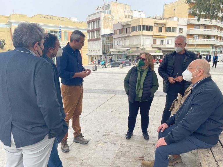 Χ. Μαμουλάκης: Διαμαρτύρονται οι ξεναγοί για την μη καταμέτρηση των ενσήμων τους