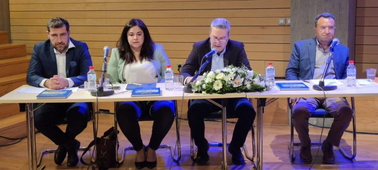 Παρουσιάστηκε στο Ηράκλειο το βιβλίο «Ιστορία της Κρήτης»