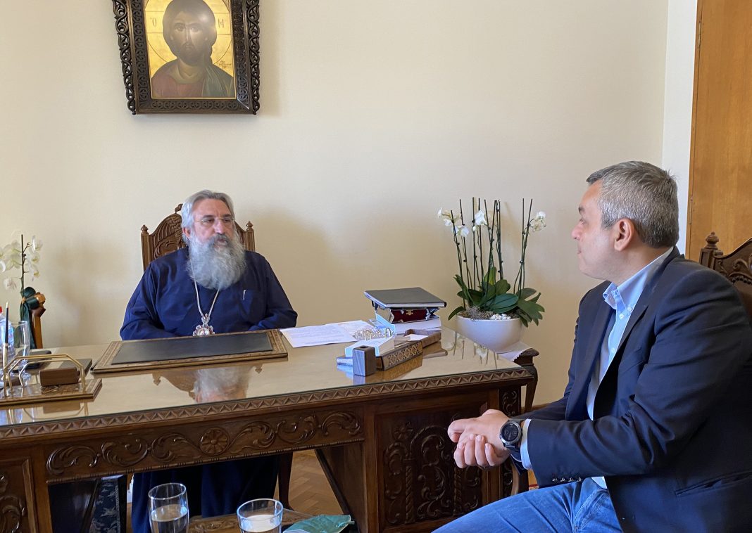 Τα ζητήματα της Εκκλησίας της Κρήτης στο επίκεντρο συνάντησης του Αρχιεπισκόπου Κρήτης με τον Χάρη Μαμουλάκη