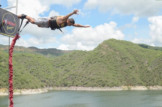 Πήδηξε από τα 40 μέτρα με bungee jumping, αλλά το σχοινί δεν ήταν δεμένο