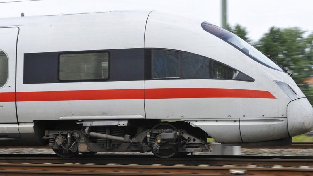 Αυστρία: Εκτροχιασμός τρένου στη Βιέννη – Αναφορές για νεκρούς