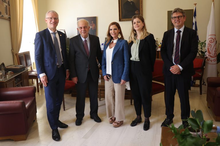 Συνάντηση του Δημάρχου Ηρακλείου με τον Πρέσβη της Ελβετίας