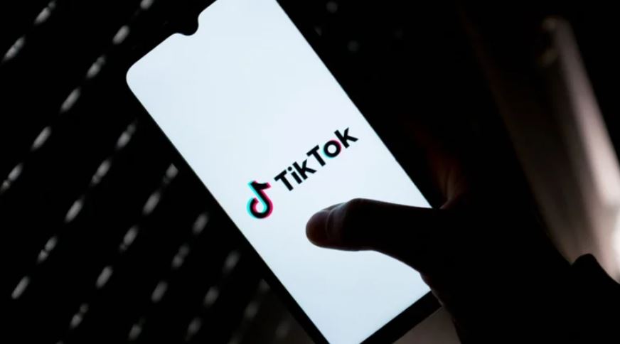 ΗΠΑ: Γονείς μήνυσαν το TikTok για τον θάνατο των παιδιών τους από το «blackout challenge»