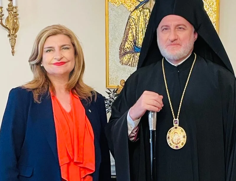 Ε. Λιακούλη στον Αρχιεπίσκοπο Αμερικής: «Ελληνισμός και Ορθοδοξία μαζί, απανταχού της Οικουμένης»