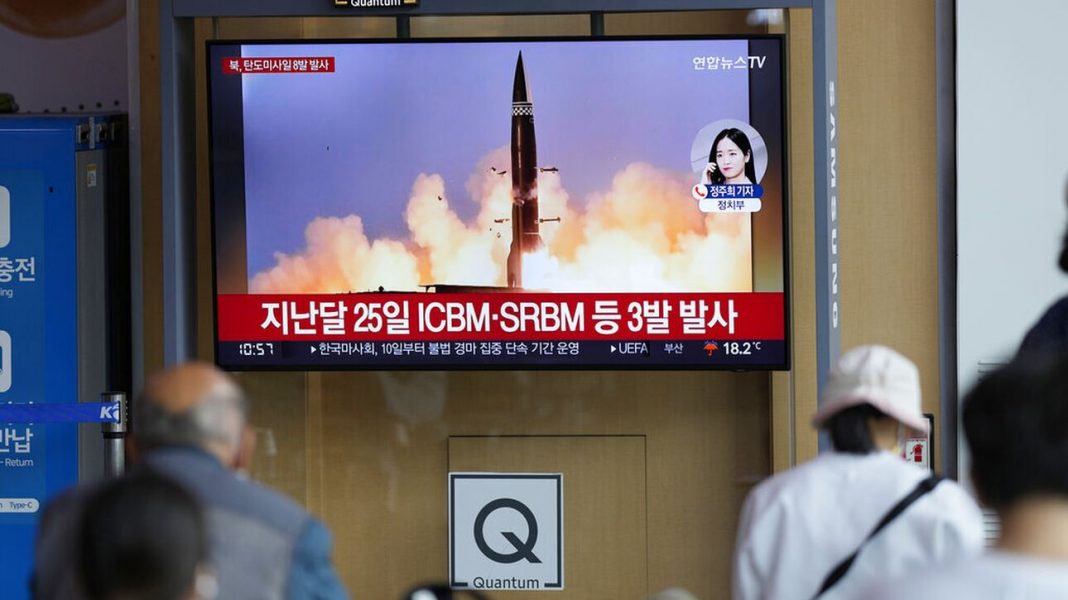 Η Βόρεια Κορέα εκτόξευσε οκτώ βαλλιστικούς πυραύλους – «Απάντηση» στις ασκήσεις ΗΠΑ-Νότιας Κορέας