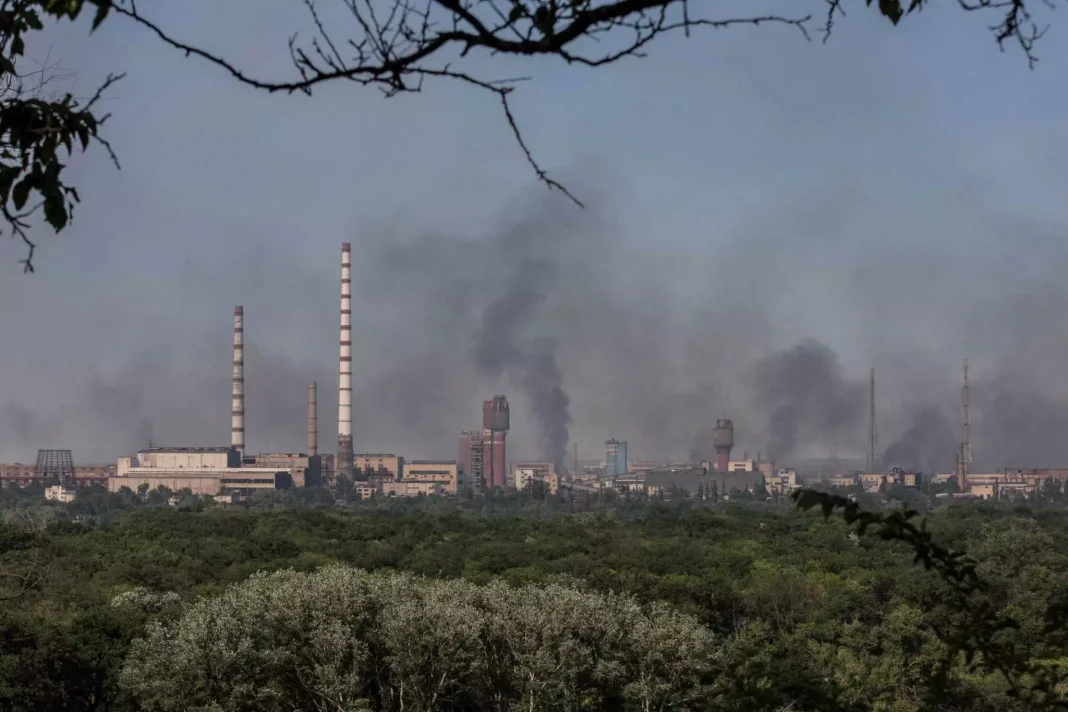 Πόλεμος στην Ουκρανία: Μεγάλη φωτιά στην Σεβεροντονέτσκ μετά από βομβαρδισμό σε χημικό εργοστάσιο