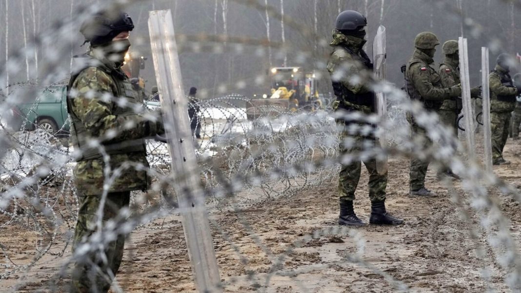 Πολωνία-Λευκορωσία: Σχεδόν έτοιμος ο φράχτης στη συνοριακή γραμμή