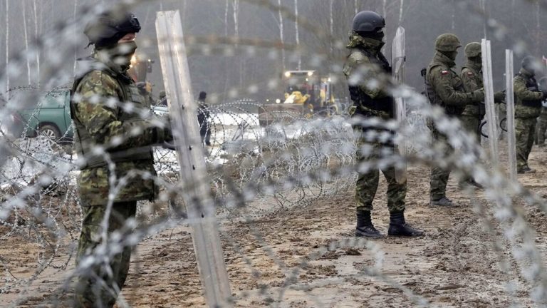 Πολωνία-Λευκορωσία: Σχεδόν έτοιμος ο φράχτης στη συνοριακή γραμμή