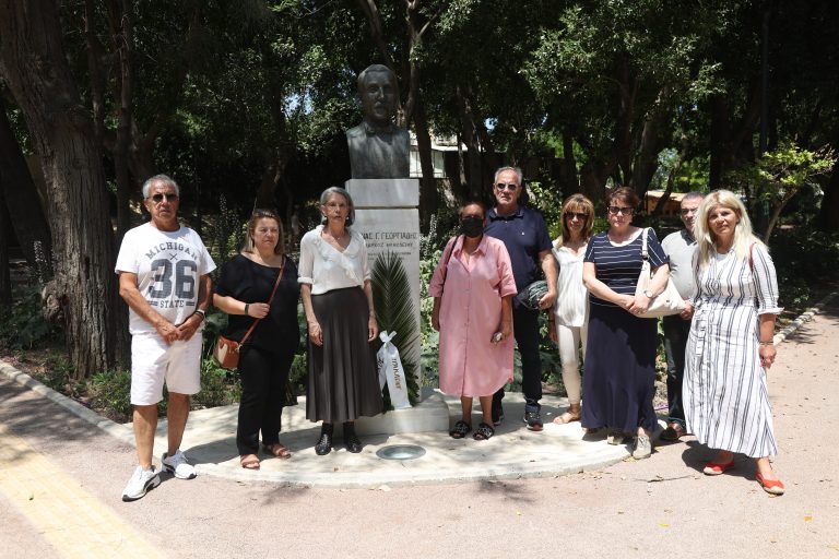 Επιμνημόσυνη δέηση και κατάθεση στεφάνου στην Προτομή του Μηνά Γεωργιάδη