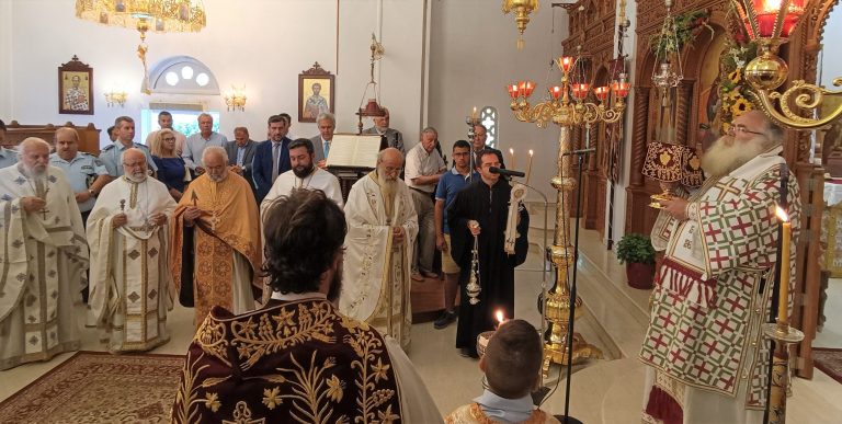 Στη Δοξολογία για τα Ονομαστήρια του Μητροπολίτη Ιεραπύτνης Σητείας κ.κ. Κυρίλλου ο Αντιπεριφερειάρχης Λασιθίου