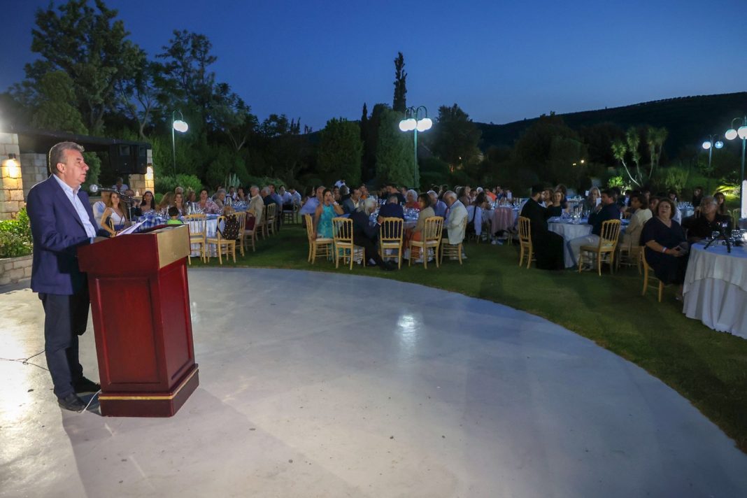 Θερμό καλωσόρισμα στους ομογενείς της Παγκρητικής Αμερικής από τον Περιφερειάρχη Κρήτης