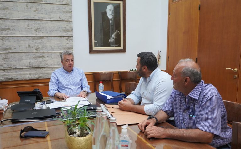 Συνάντηση Περιφερειάρχη Κρήτης με το Δήμαρχο Γόρτυνας