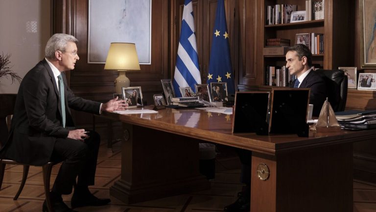 Μητσοτάκης σε Χατζηνικολάου: Απολύτως καταδικαστέα η στοχοποίηση δημοσιογράφων