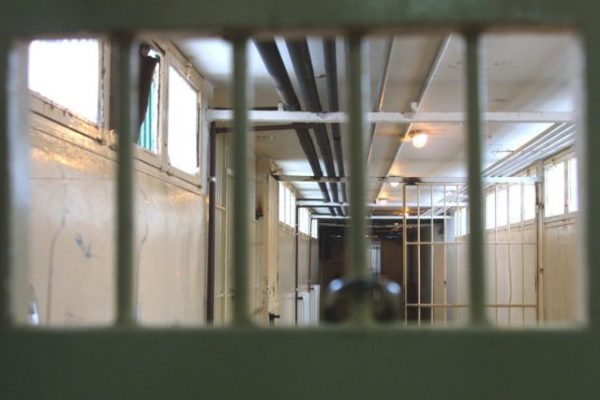 Στη φυλακή ο 35χρονος που παρίστανε τον αστυνομικό και είχε υλικό παιδικής πορνογραφίας
