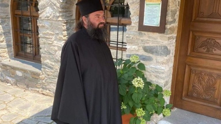 Επιμνημόσυνη δέηση στο Παλαιοχώρι για το πλήρωμα του Antonov – Συλλυπητήρια ΥΠΕΞ για το δυστύχημα