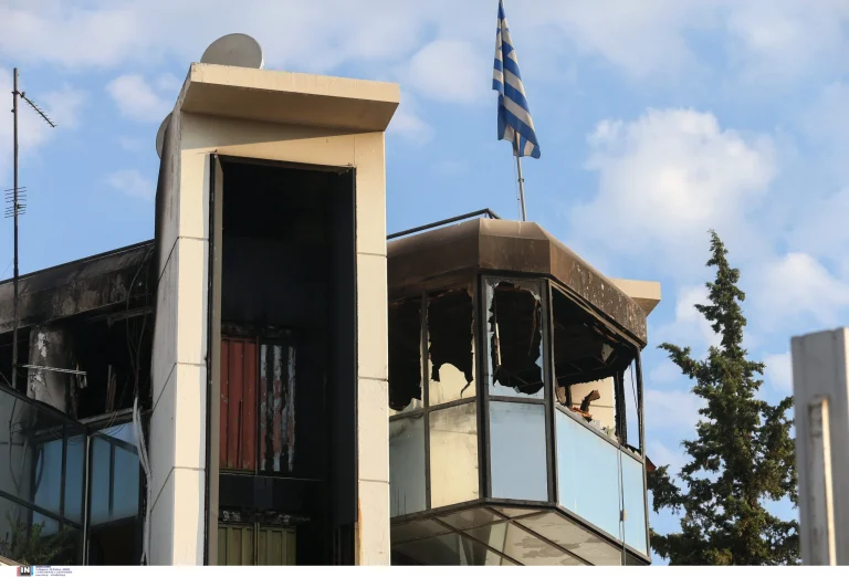 εμπρησμό στο κτίριο του Real Group