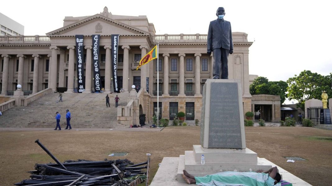 Σρι Λάνκα: Ξεκινούν διαδικασίες για εκλογή νέου προέδρου – Φορτίο με καύσιμα σκορπίζει ανακούφιση