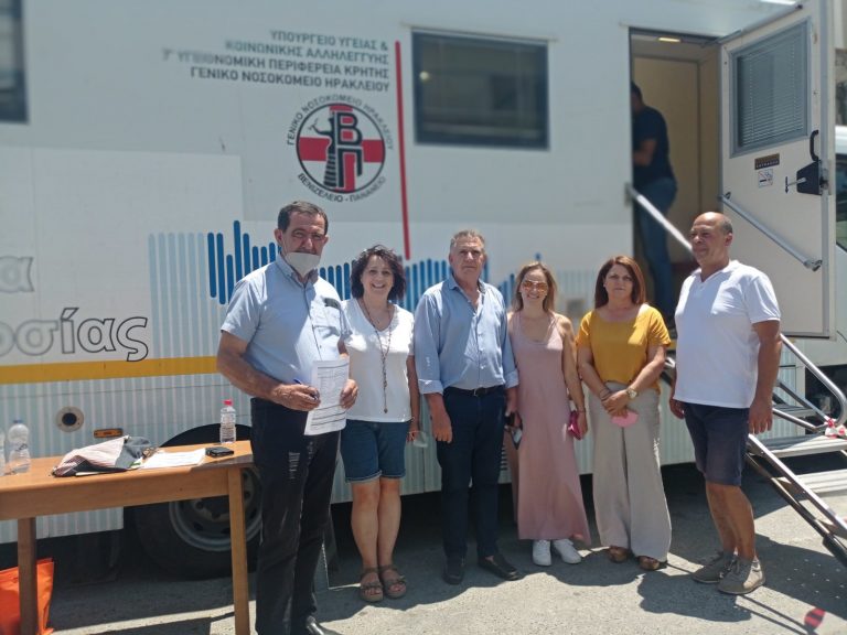 Εθελοντική αιμοδοσία στο Αρκαλοχώρι παρουσία του Δημάρχου Μινώα Πεδιάδας