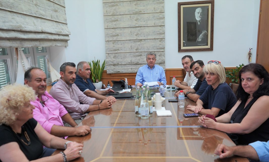 Συνάντηση Περιφερειάρχη Κρήτης με την διοίκηση του Εργατικού Κέντρου Ηρακλείου