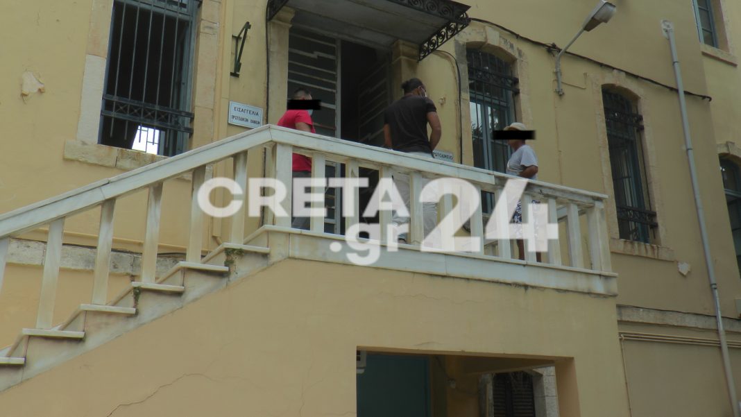 Κρήτη: Στον Ανακριτή οι 4 συλληφθέντες φερόμενοι διακινητές μεταναστών