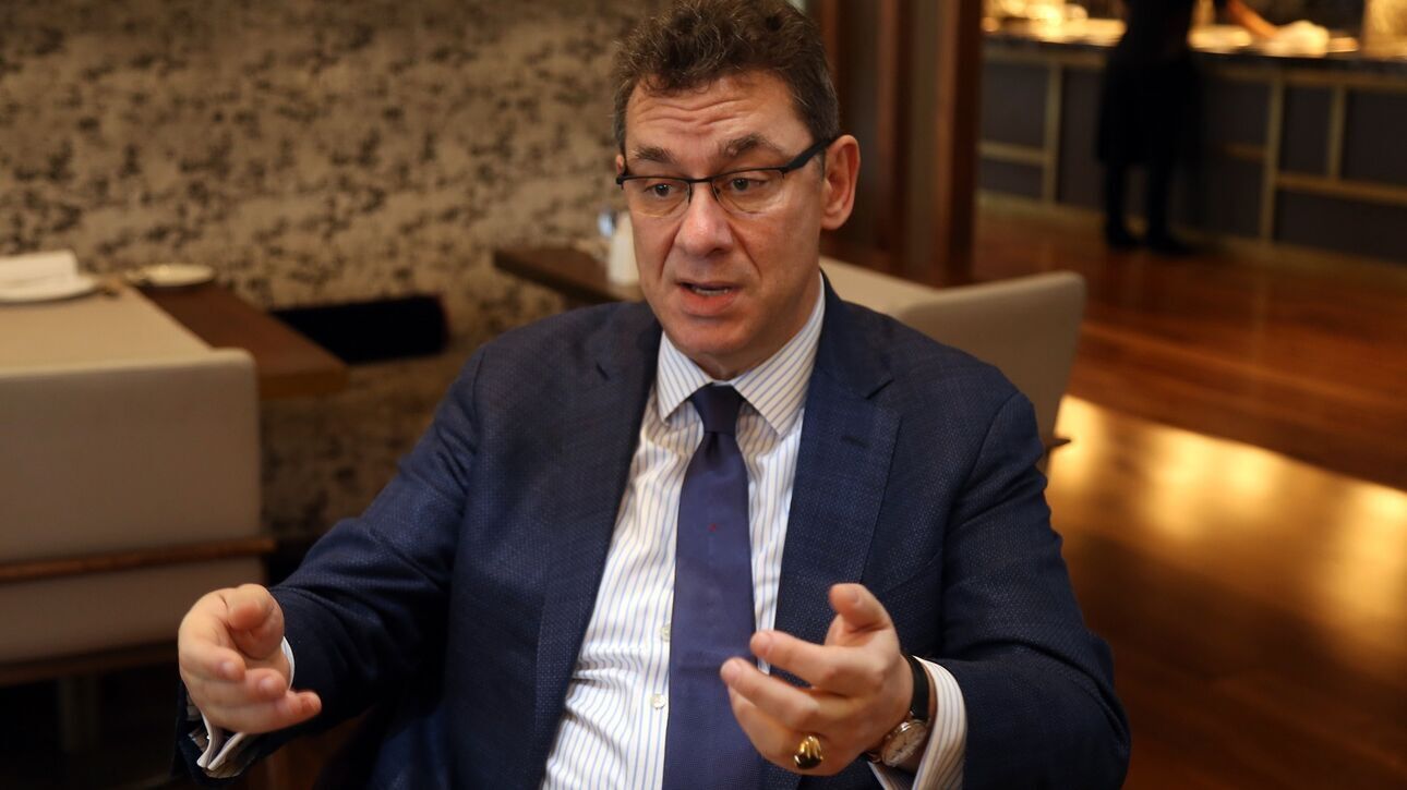 Άλμπερτ Μπουρλά: Θετικός στον κορωνοϊό για δεύτερη φορά