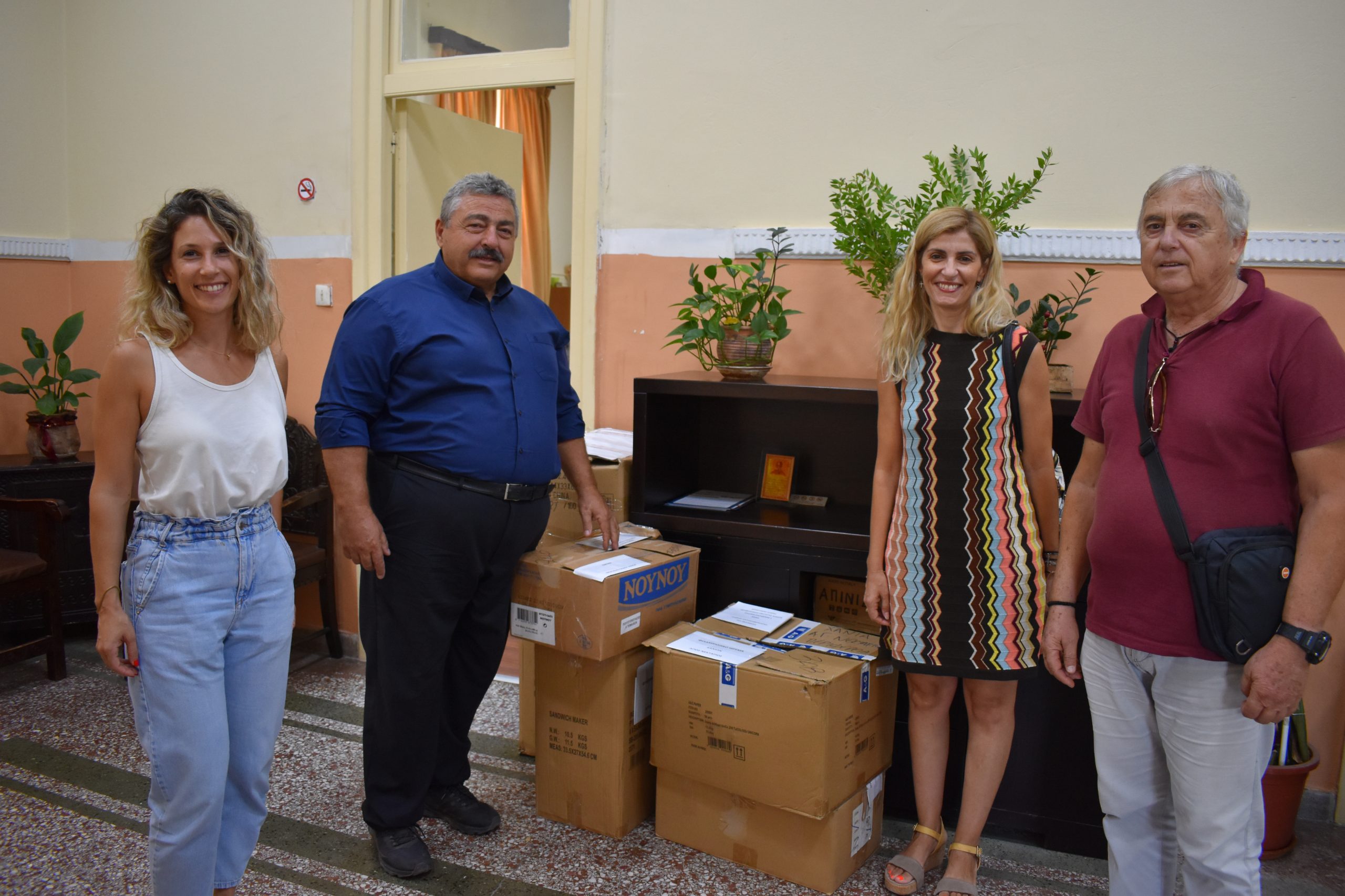 Kρήτη: Σχολικά είδη για παιδιά που φιλοξενούνται σε κλειστές δομές παιδικής προστασίας