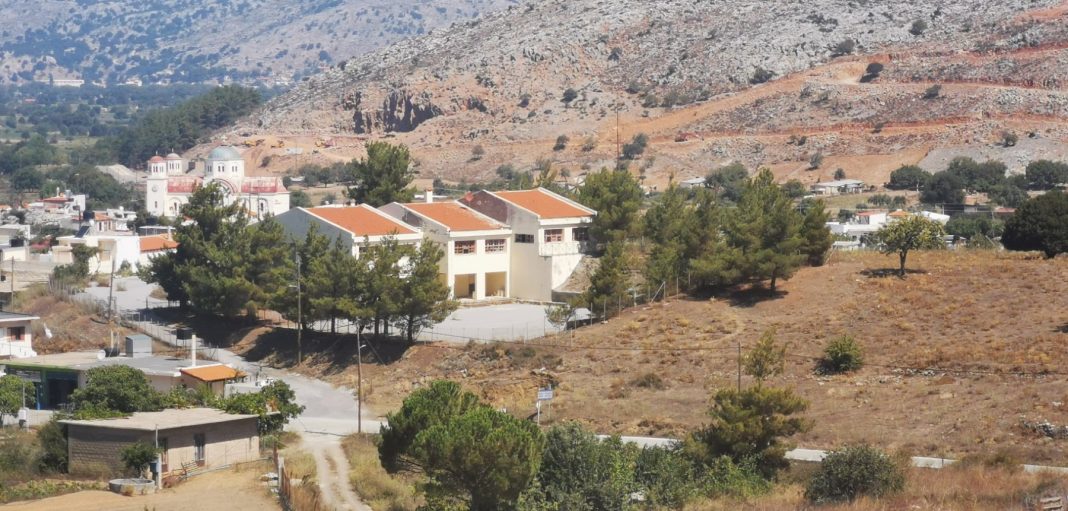 Ο Δήμος Οροπεδίου Λασιθίου ενισχύει τις υποδομές παιδείας, άθλησης και ευεξίας
