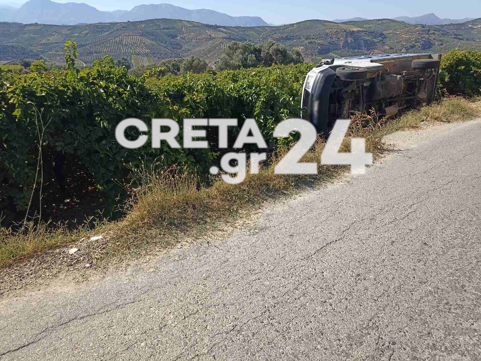 Ηράκλειο: Ανετράπη φορτηγό – Τραυματίστηκε ο οδηγός