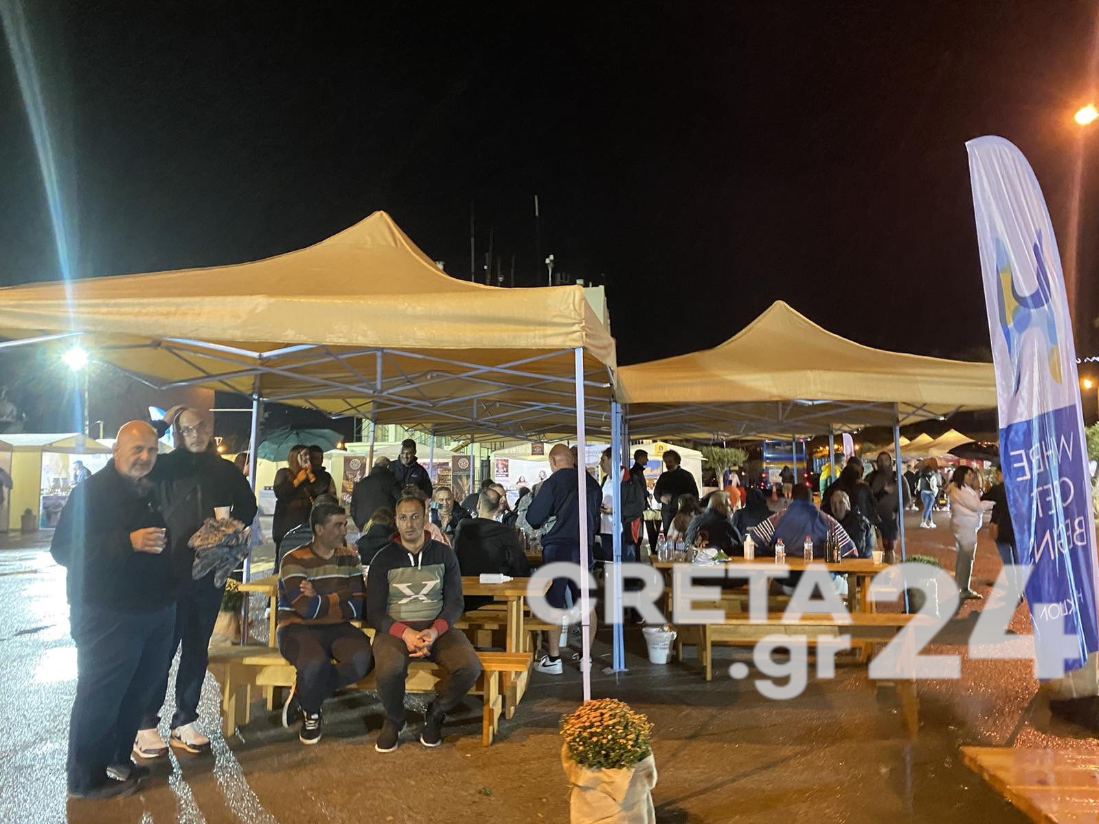 Ηράκλειο: Δεν τους πτόησε ούτε η… βροχή – Επέστρεψαν οι «Ημέρες Γαστρονομίας» (εικόνες)