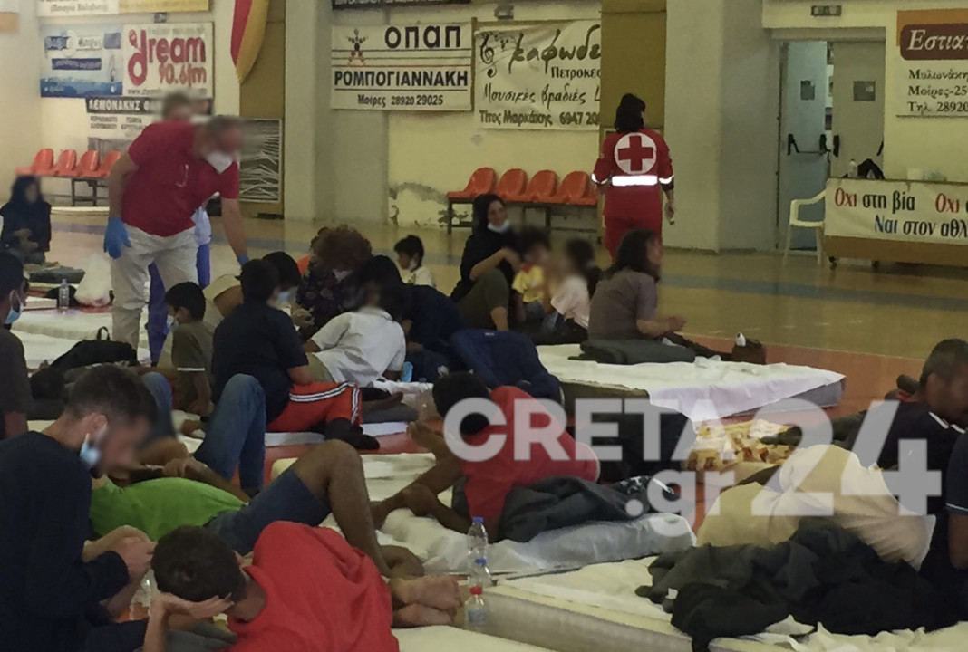 Συνελήφθησαν δέκα άτομα ως διακινητές των προσφύγων στο Ηράκλειο