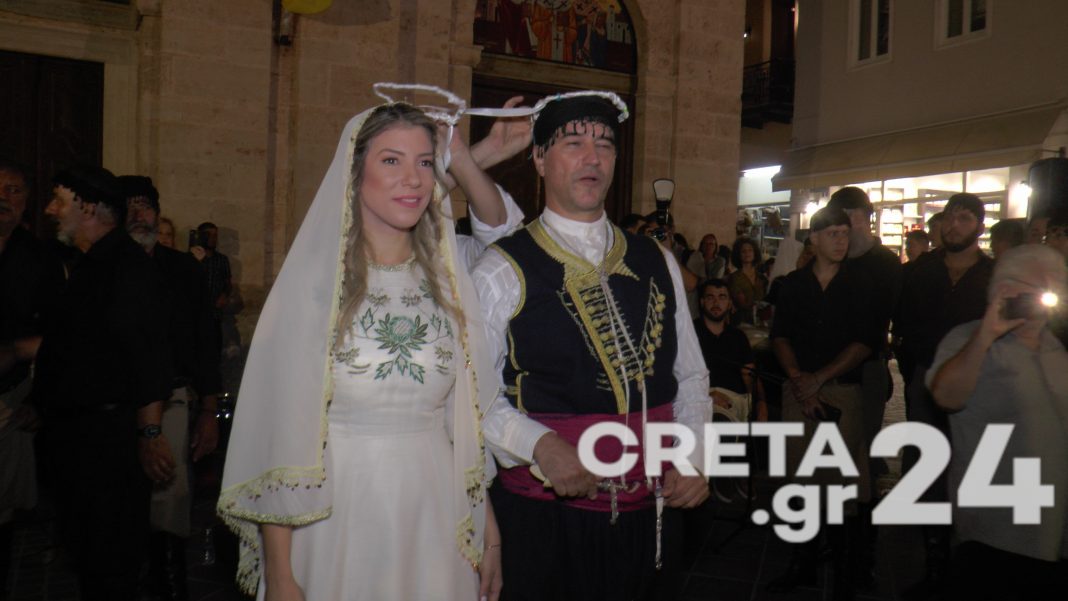 Κρήτη: Σήμερα… γάμος έγινε – Πλήθος πολιτών στο Ενετικό Λιμάνι (εικόνες)