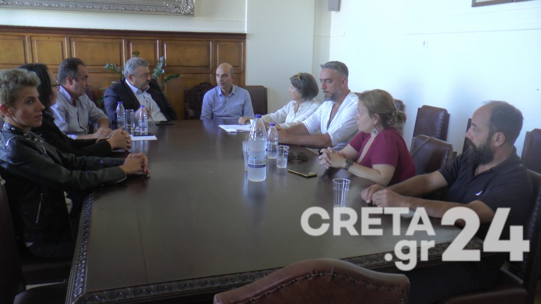 Κρήτη: Σύσκεψη για την υποβάθμιση Δημοτικών Σχολείων – «Κραυγή αγωνίας» από τους γονείς