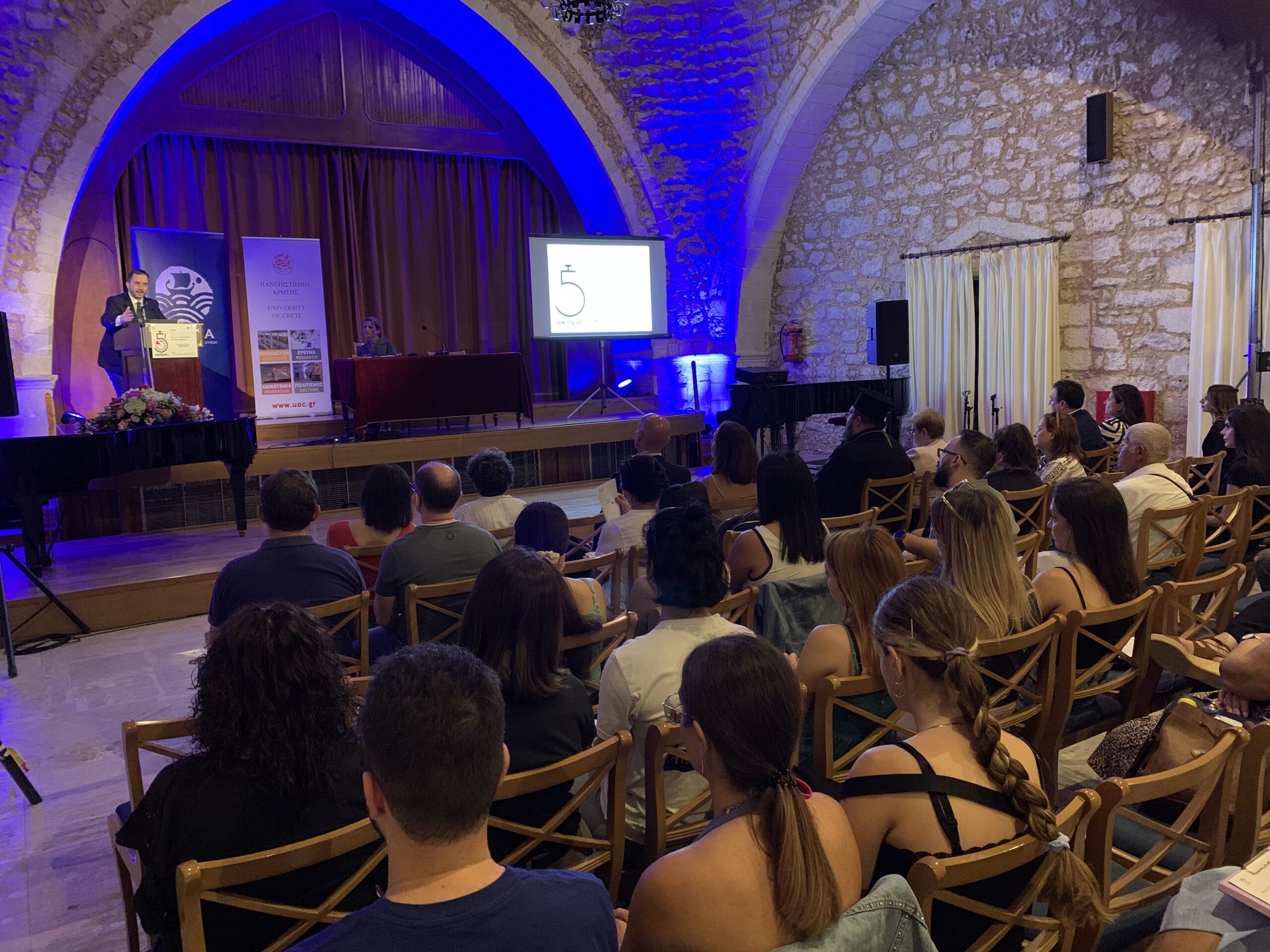 Ρέθυμνο: «5 λεπτά ακόμη…» στο διαδίκτυο, στα τυχερά παιχνίδια, στα κοινωνικά δίκτυα