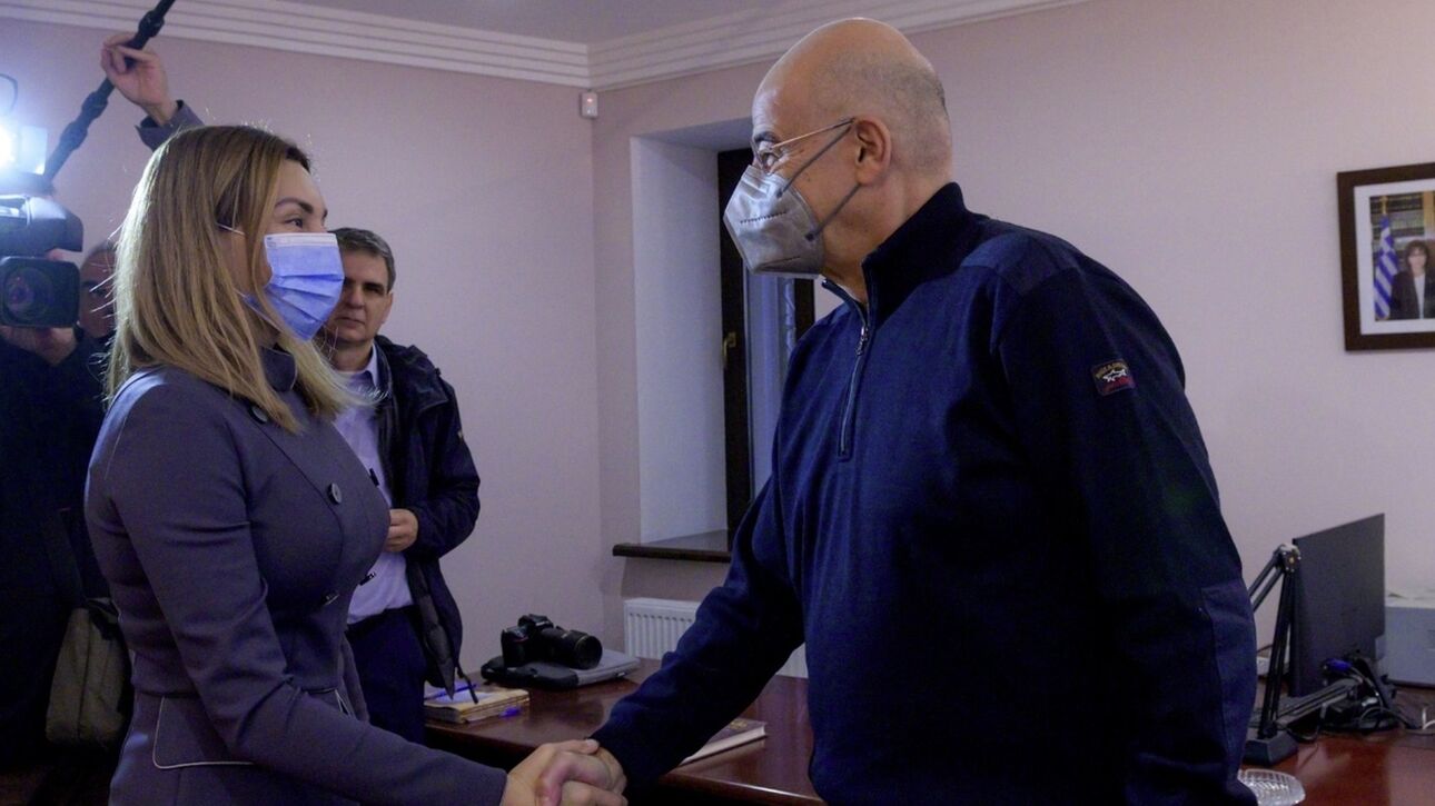 Σειρήνες πολέμου στο Κίεβο: Σε καταφύγιο ο Νίκος Δένδιας