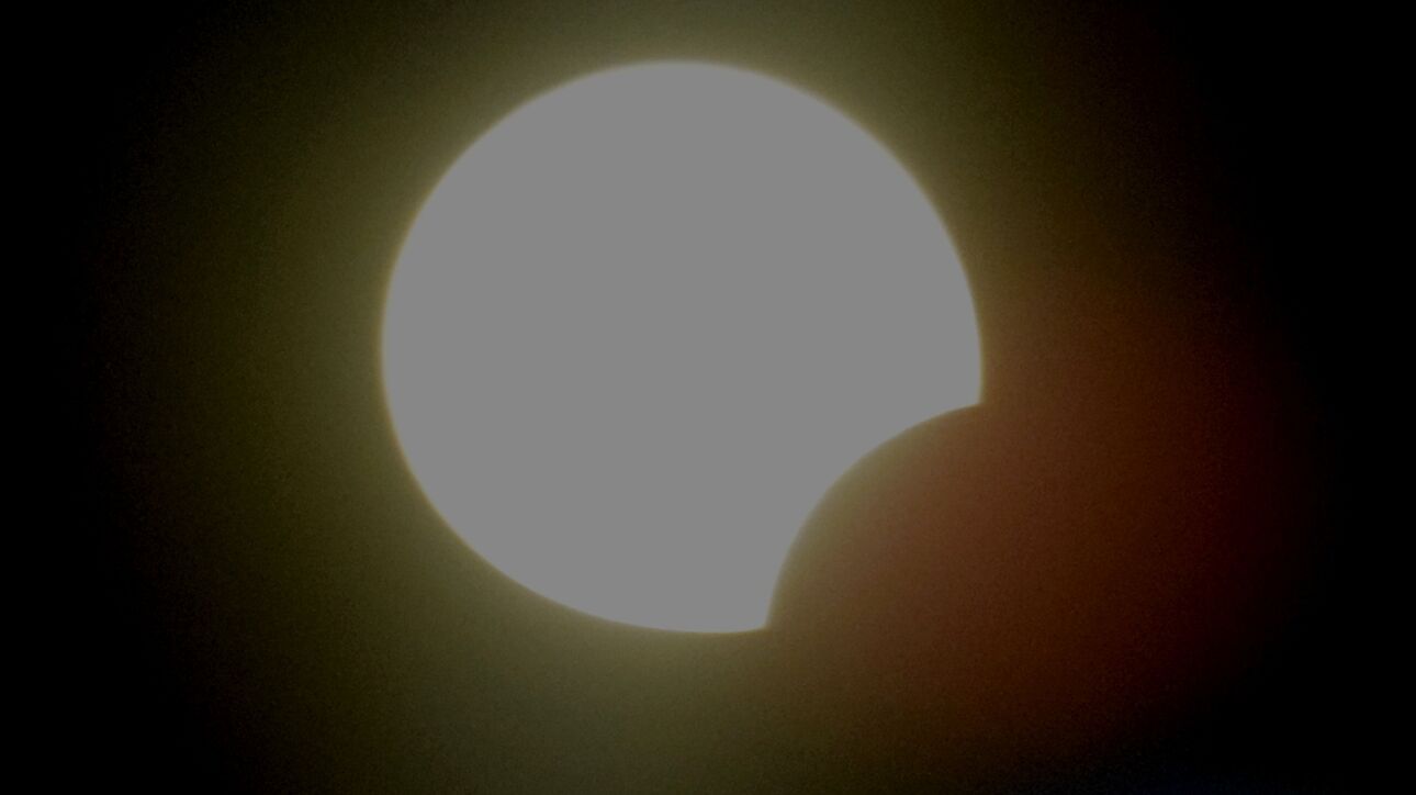 Ορατή και στην Ελλάδα η μερική έκλειψη ηλίου στις 25 Οκτωβρίου