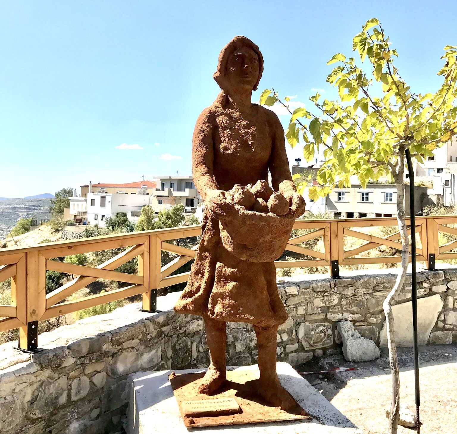 Το «ευχαριστώ» στον ζωγράφο-γλύπτη Κώστα Παγωμένο