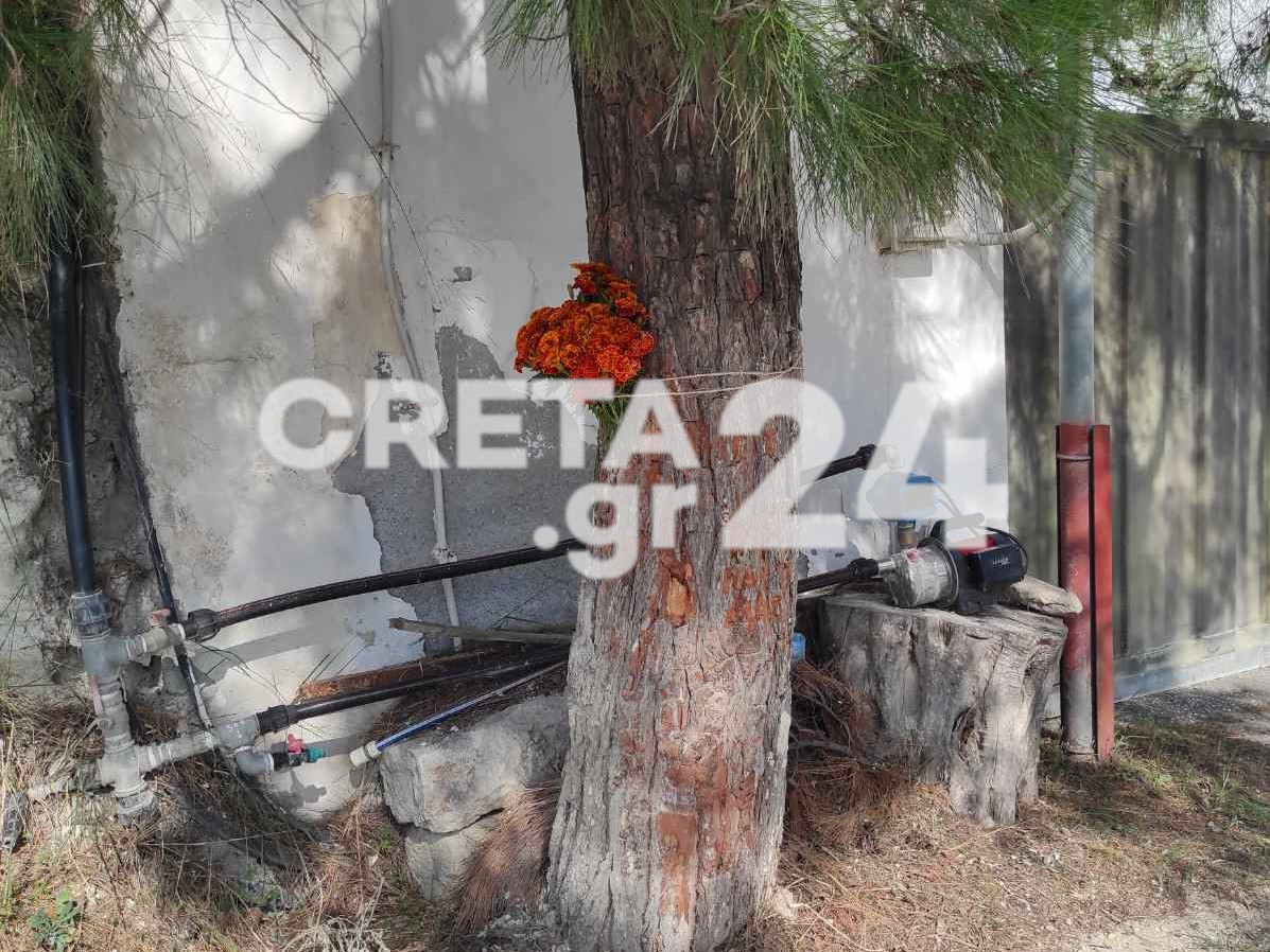 Ηράκλειο: Λουλούδια στο σημείο που «έσβησε» ο Διονύσης (εικόνες)