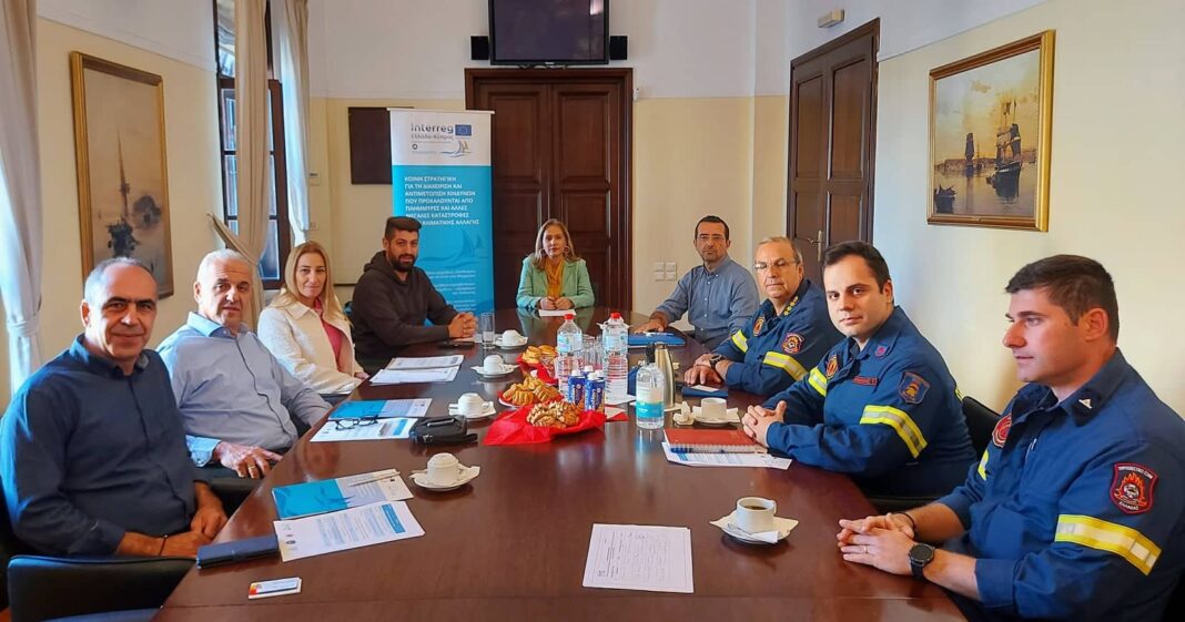 Σύσκεψη εργασίας στην Αποκεντρωμένη Διοίκηση Κρήτης για το πρόγραμμα «ΠΛΗΜΜΥΡΙΣ»