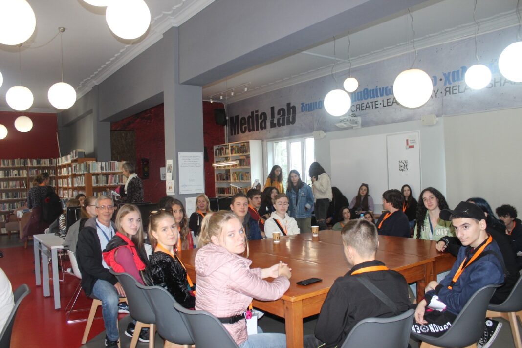 Υποδοχή μαθητών και εκπαιδευτικών στο Δημαρχείο και τη Δημοτική Βιβλιοθήκη Χανίων