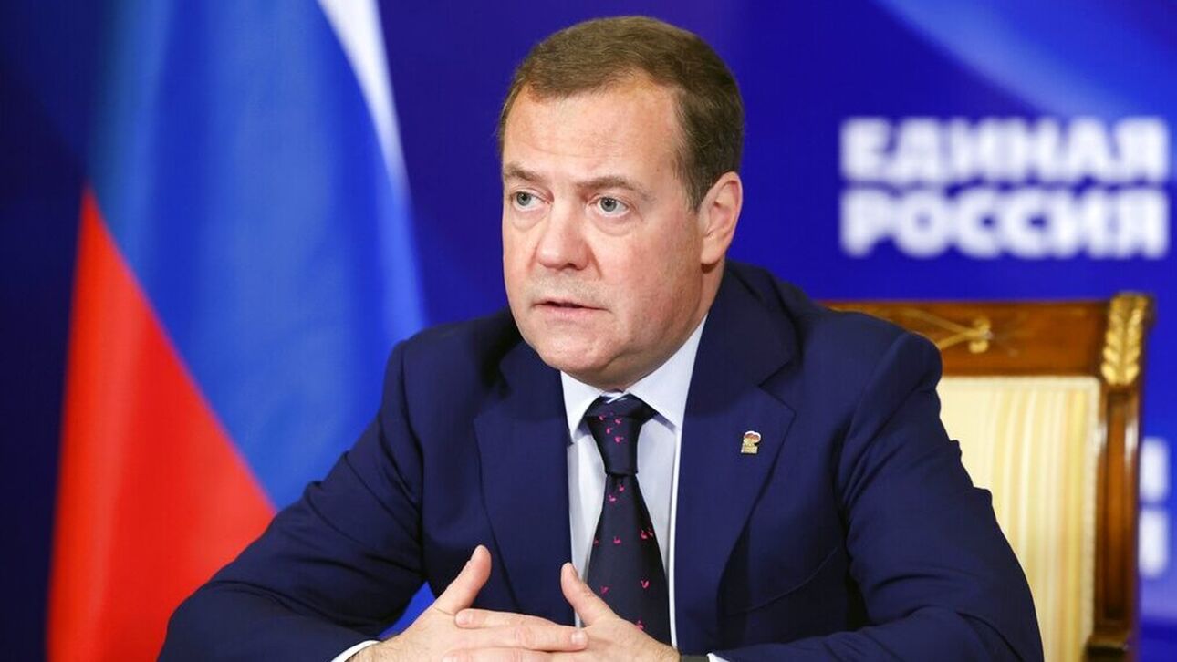 Απειλές Μεντβέντεφ για χρήση πυρηνικών