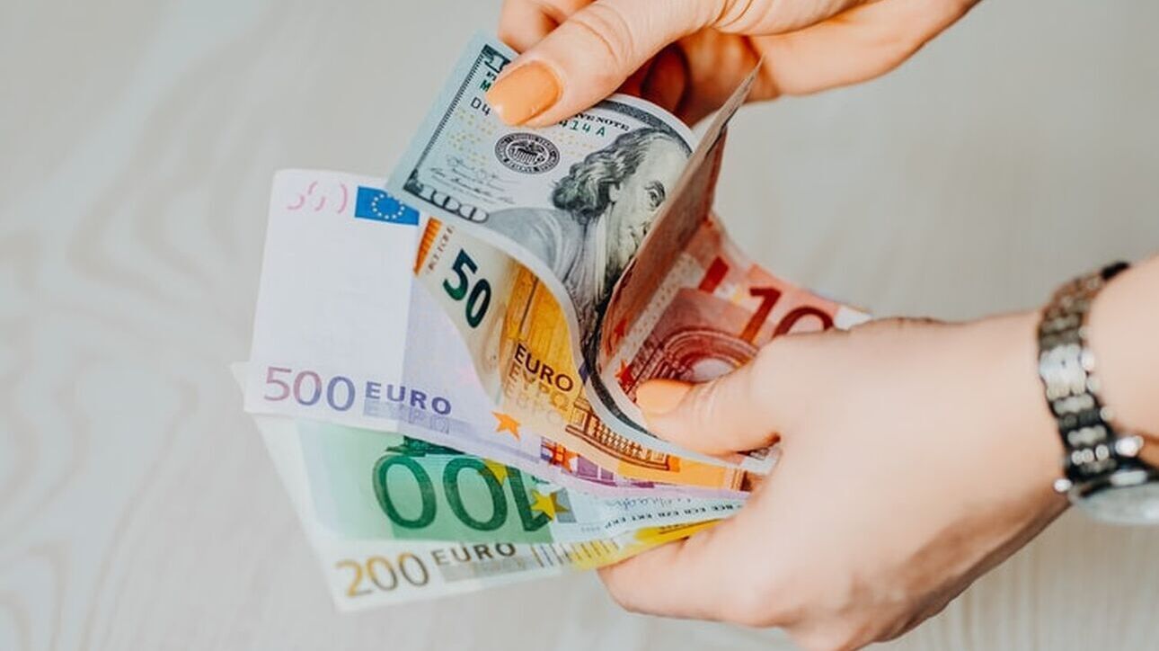 επιτόκια των καταθέσεων