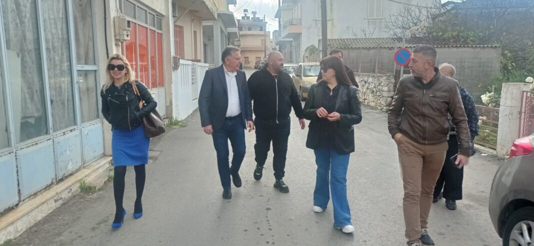 Κοντά στους κατοίκους,τους καταστηματάρχες και τους εμπόρους της λαϊκής αγοράς του Καστελλίου ο Δήμαρχος Μινώα Πεδιάδας