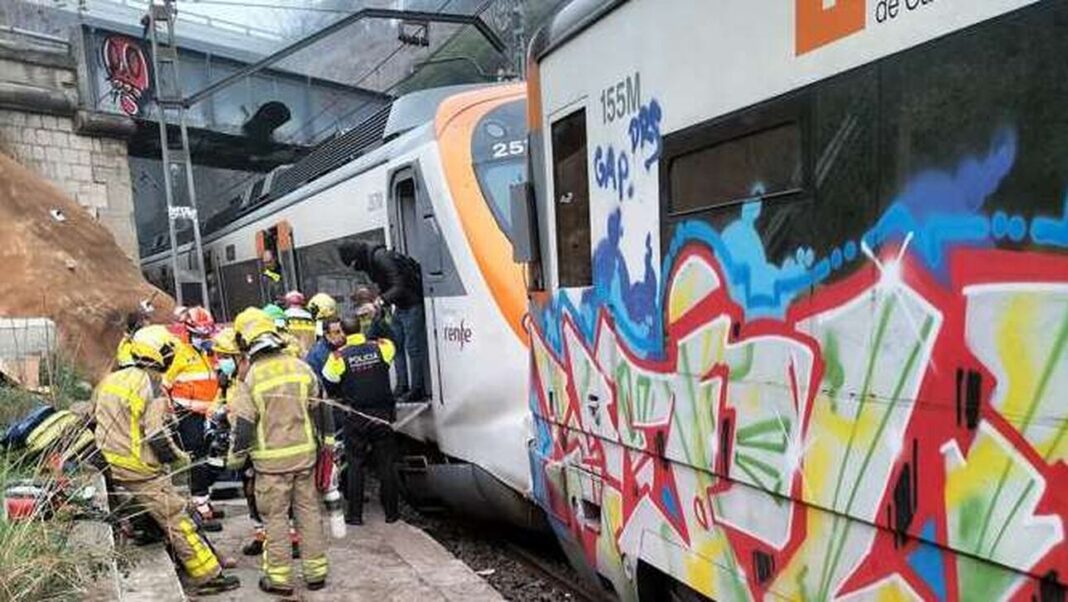 Ισπανία: Σύγκρουση τρένων στην Καταλονία – Δεκάδες τραυματίες