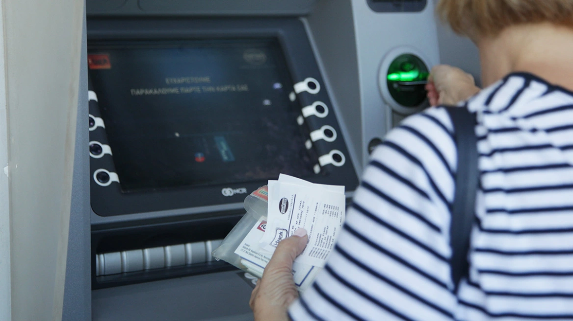 Συντάξεις: Έπεσαν οι υπογραφές για τις αυξήσεις – Ποιοι είναι οι ωφελούμενοι, δείτε παραδείγματα