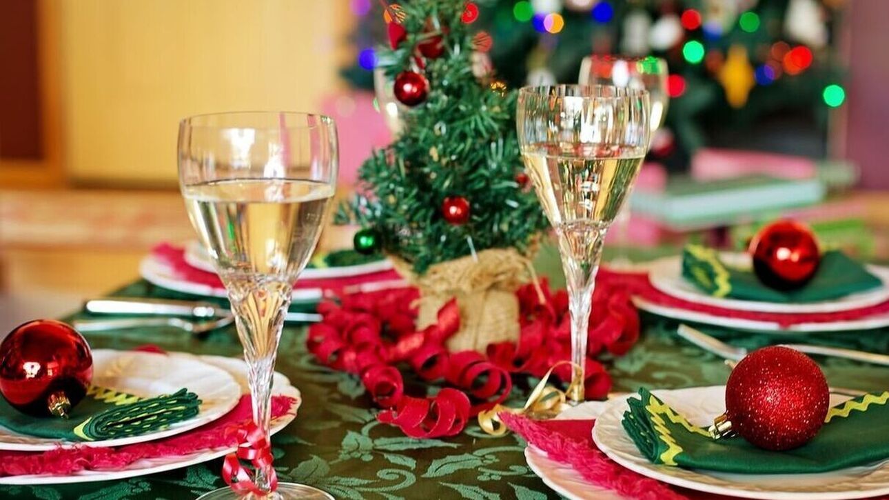Χριστουγεννιάτικο τραπέζι εν μέσω ανατιμήσεων – Πόσο αυξήθηκε φέτος