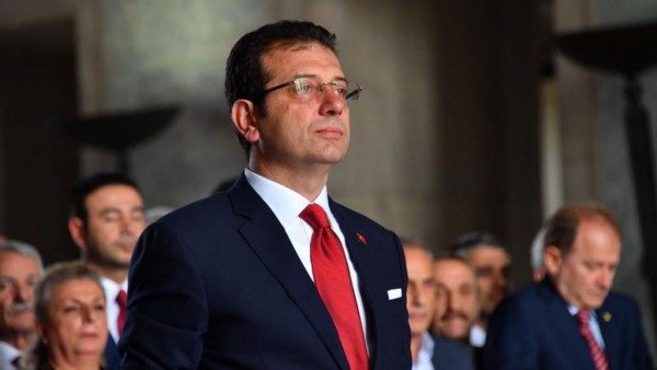 Εκρέμ Ιμάμογλου: Σε ποινή φυλάκισης και στέρηση πολιτικών δικαιωμάτων καταδικάστηκε ο δήμαρχος Κωνσταντινούπολης